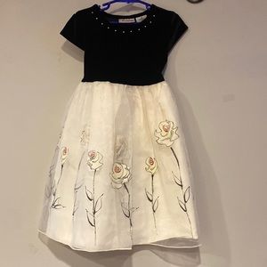 Young land size 6 dress